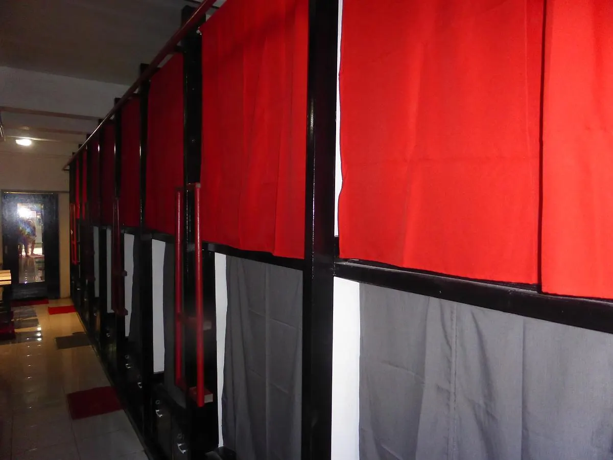 Dormsin Hostel Phi Phi Don 0*,