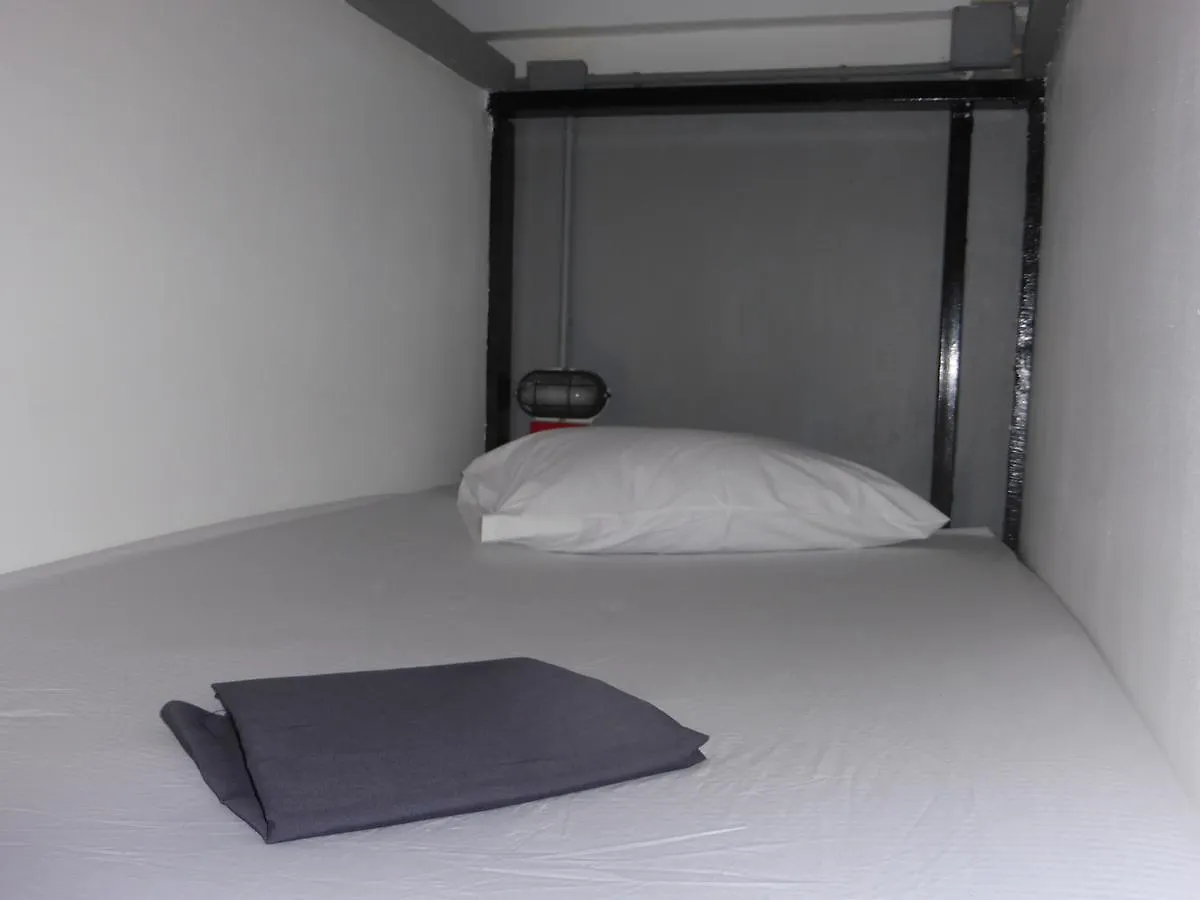 Dormsin Hostel Phi Phi Don Thailand